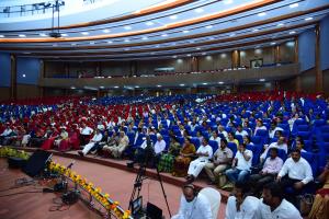 1.( a)About 1000 doctors participated in the day long deliberations