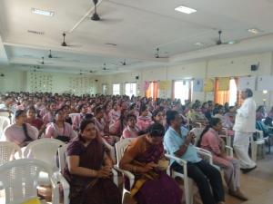 Around 300 degree students attend the session with faculty members